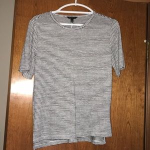 SIZE SMALL BLACK AND WHITE STRIPED T-SHIRT